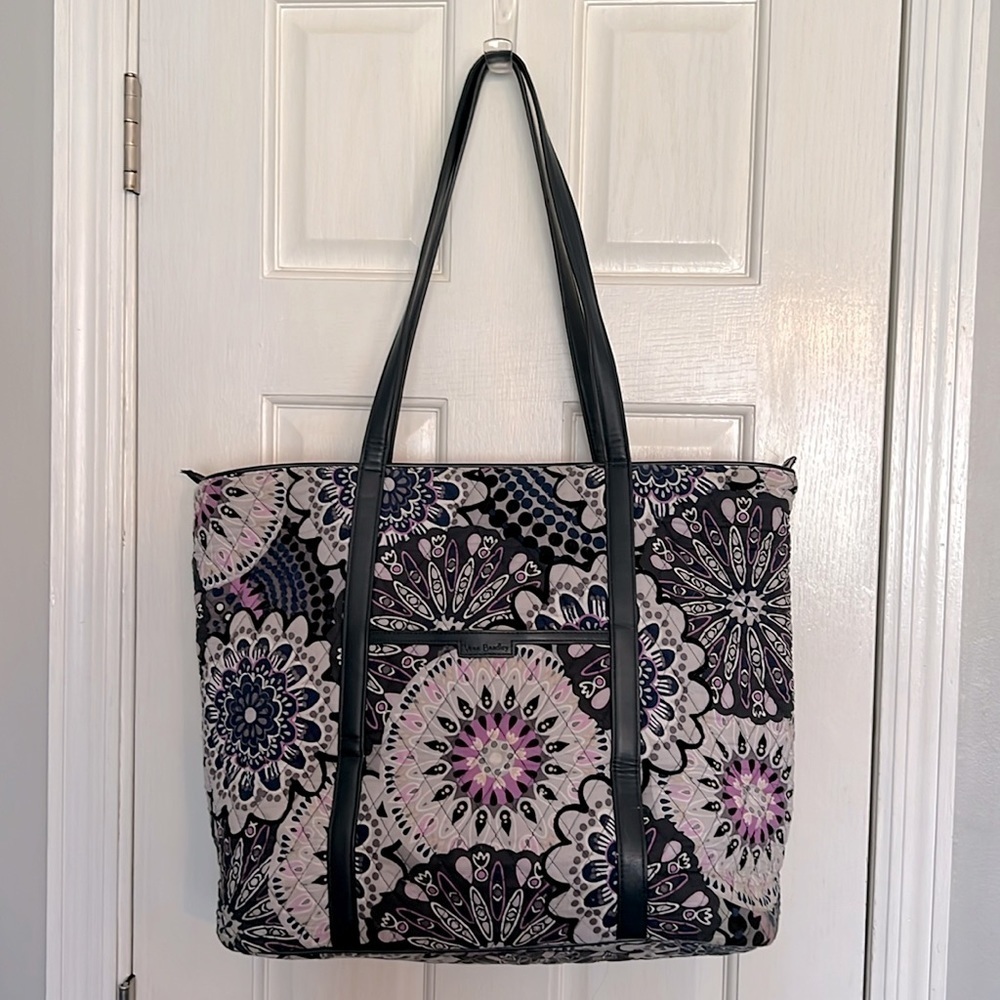 Vera Bradley retired tote bag EUC